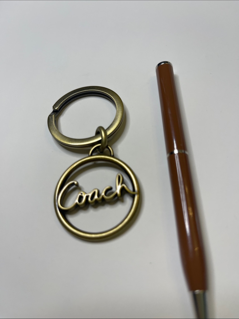 Coach Brass Logo Circle Keyring and Brown Coach Pen - Picture 2 of 8